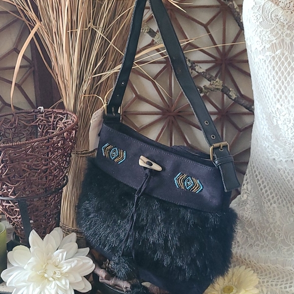 NWOT BO HO BEADED BLACK SUEDE FAUX FUR HANDBAG - Picture 11 of 16